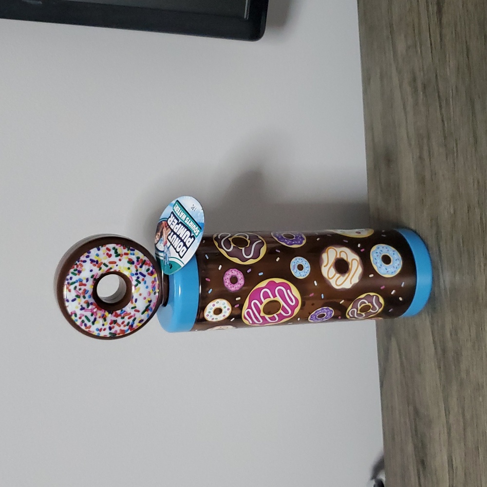 DONUT PUMPER WATER SQUIRTER